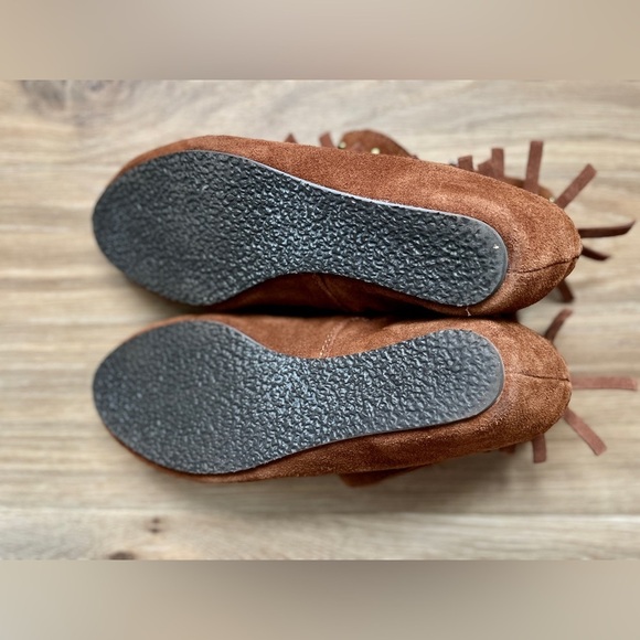 Aldo Moccasin’s Ankle Bootie brown fringe  size 7.5 NWOT - Picture 6 of 6